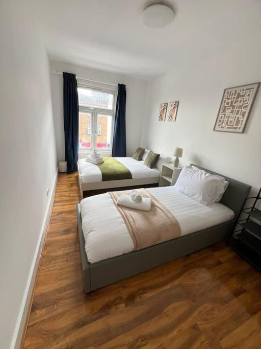 2 Bedroom Apartment Near Station London Kültér fotó